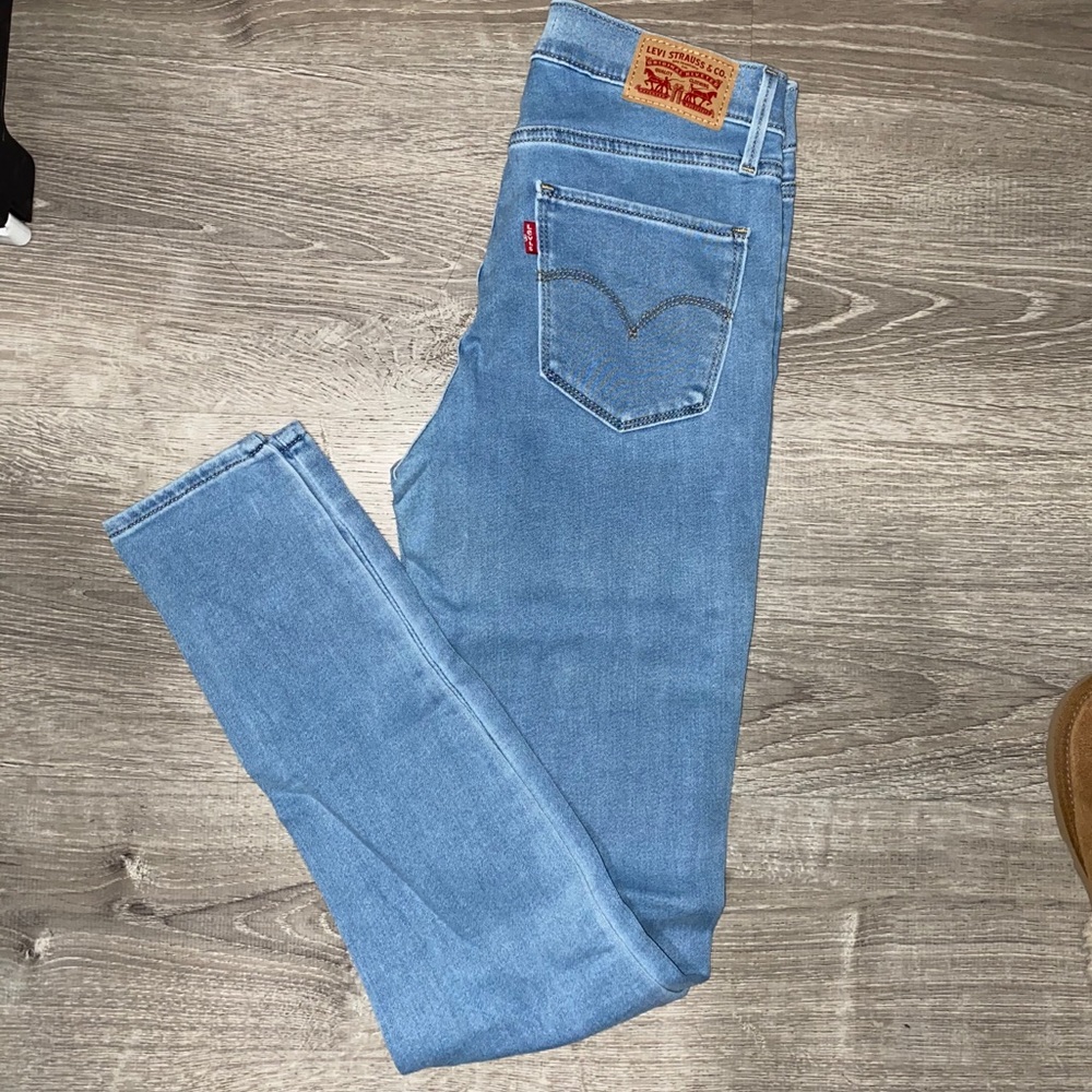Levi’s 720 High Rise Jeans